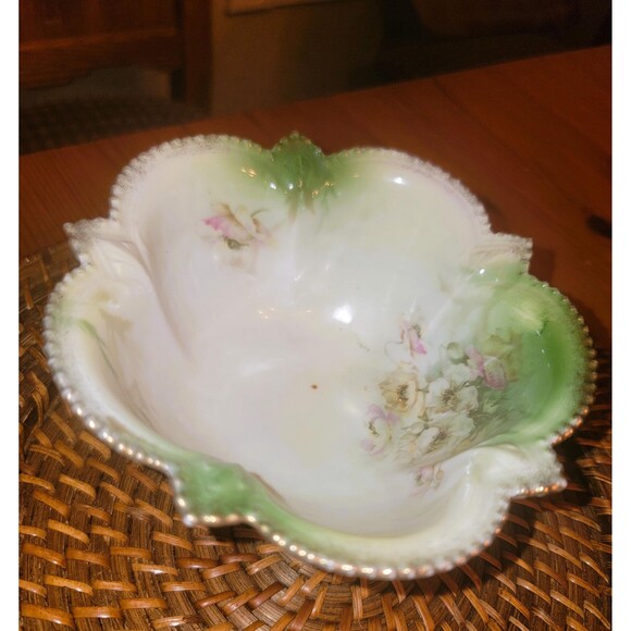 Antique RS Prussia Porcelain Footed Bowl Scalloped Edge Gardenia Gold Rim drops, - Picture 5 of 15